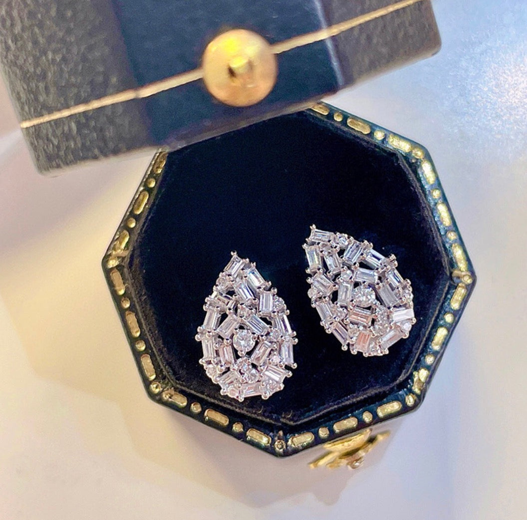 Pear Diamond Earrings