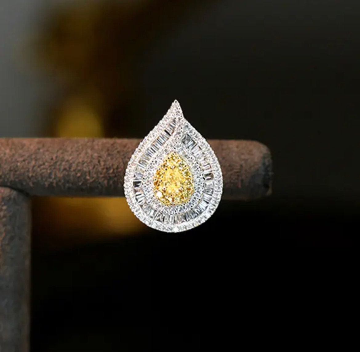 Droplet Yellow Diamond Collection